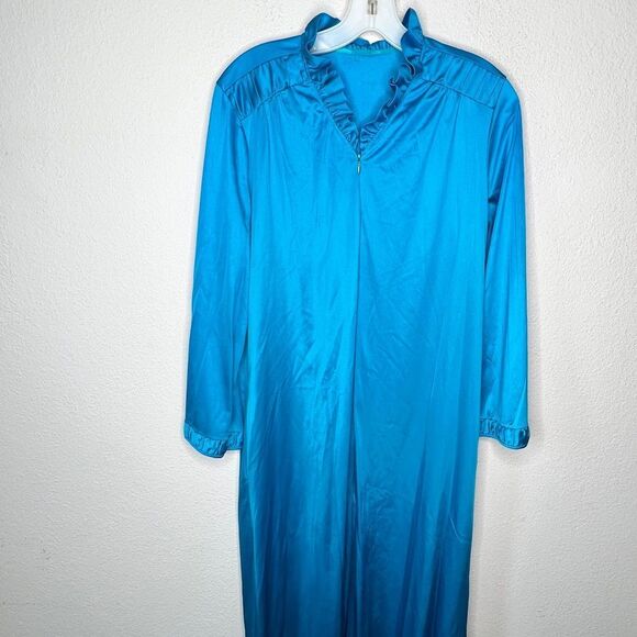 Vintage Vanity Fair‎ Nylon Robe - Picture 4 of 7